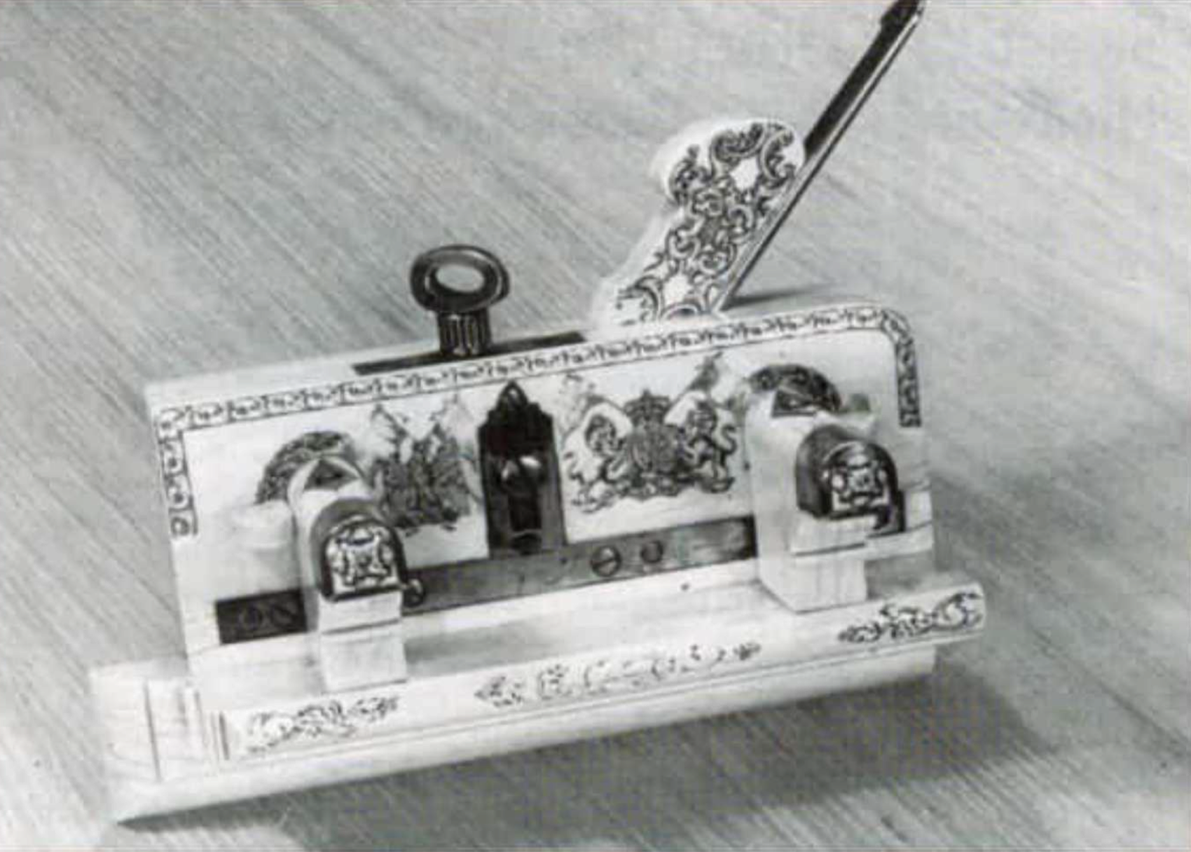 Moseley ivory plow plane side view with fence